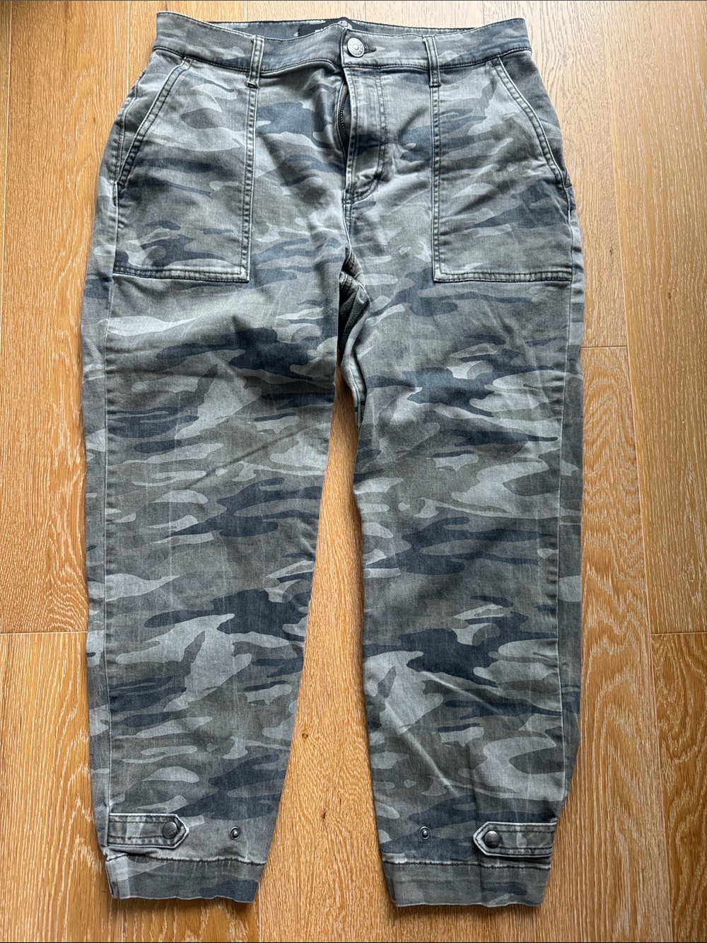 Express Women's Gray Camo Straight Leg Pants
